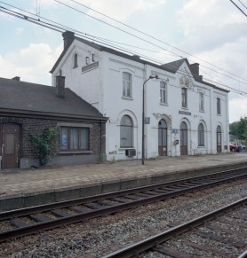 Rhisnes - SNCB K02105L (5).jpg